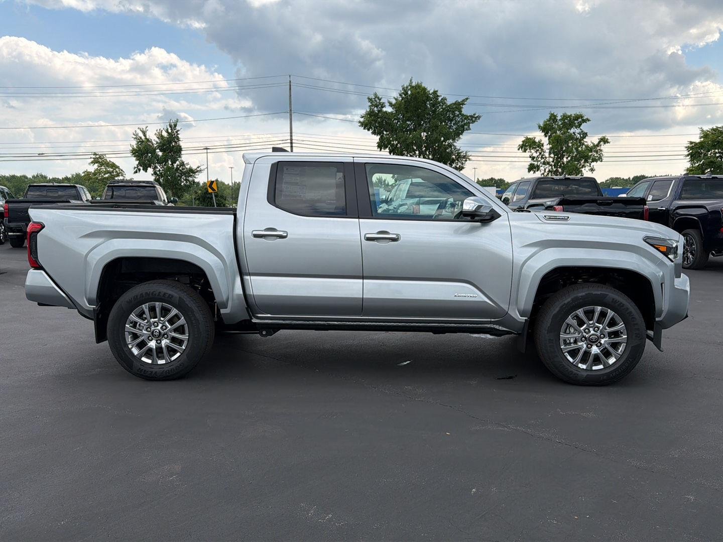 2026 Toyota Tacoma Limited - Photo 7