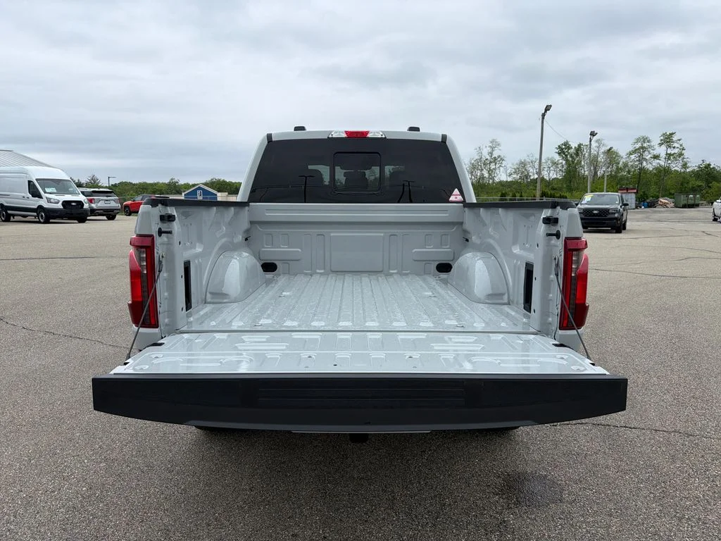 New 2026 White Ford XLT image 14