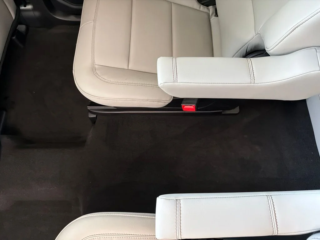 New 2026 Space White Metallic Ford Active image 27