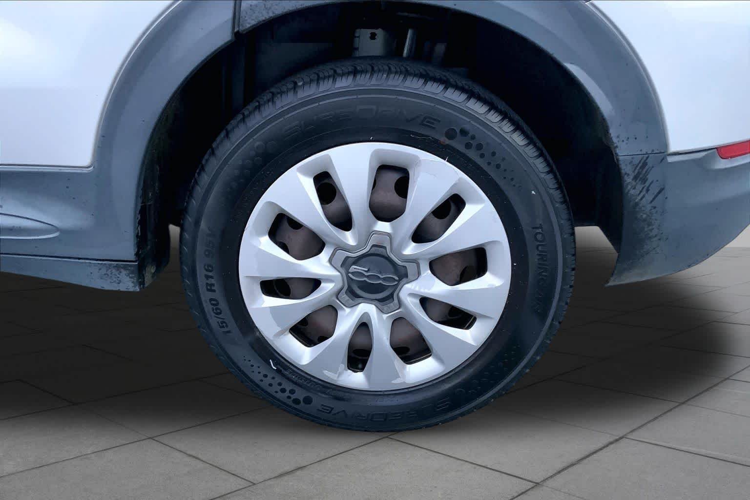 Used 2017 Grigio Argento (Gray Metallic) FIAT Pop image 9