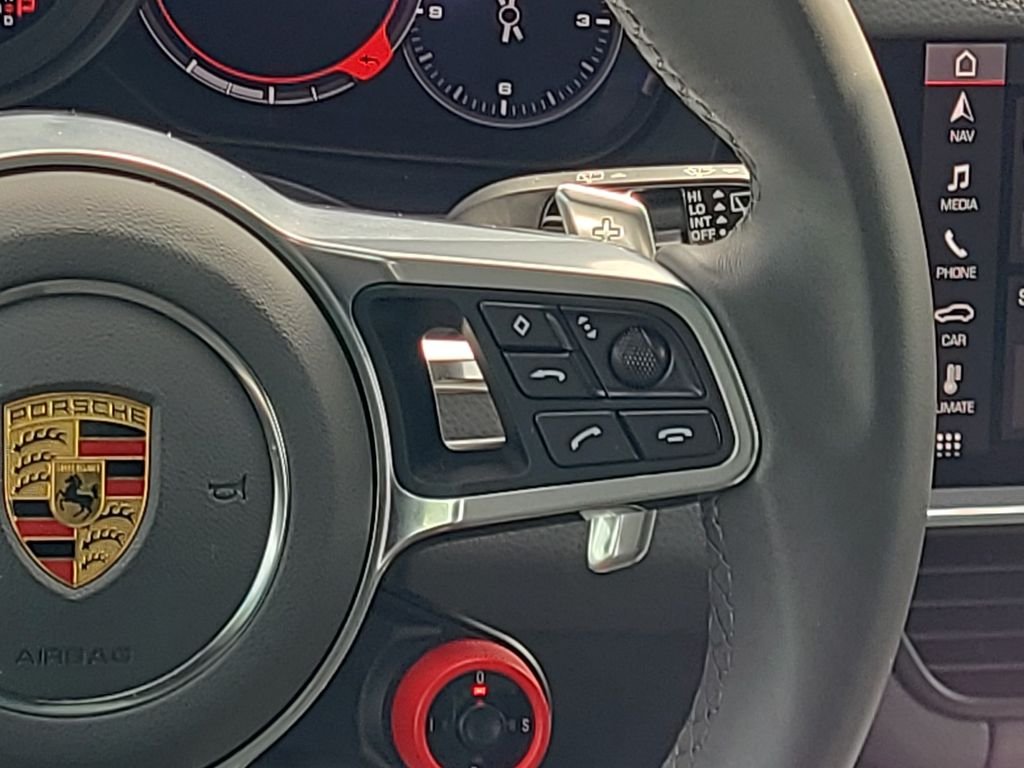 Used 2021  Porsche Base image 22
