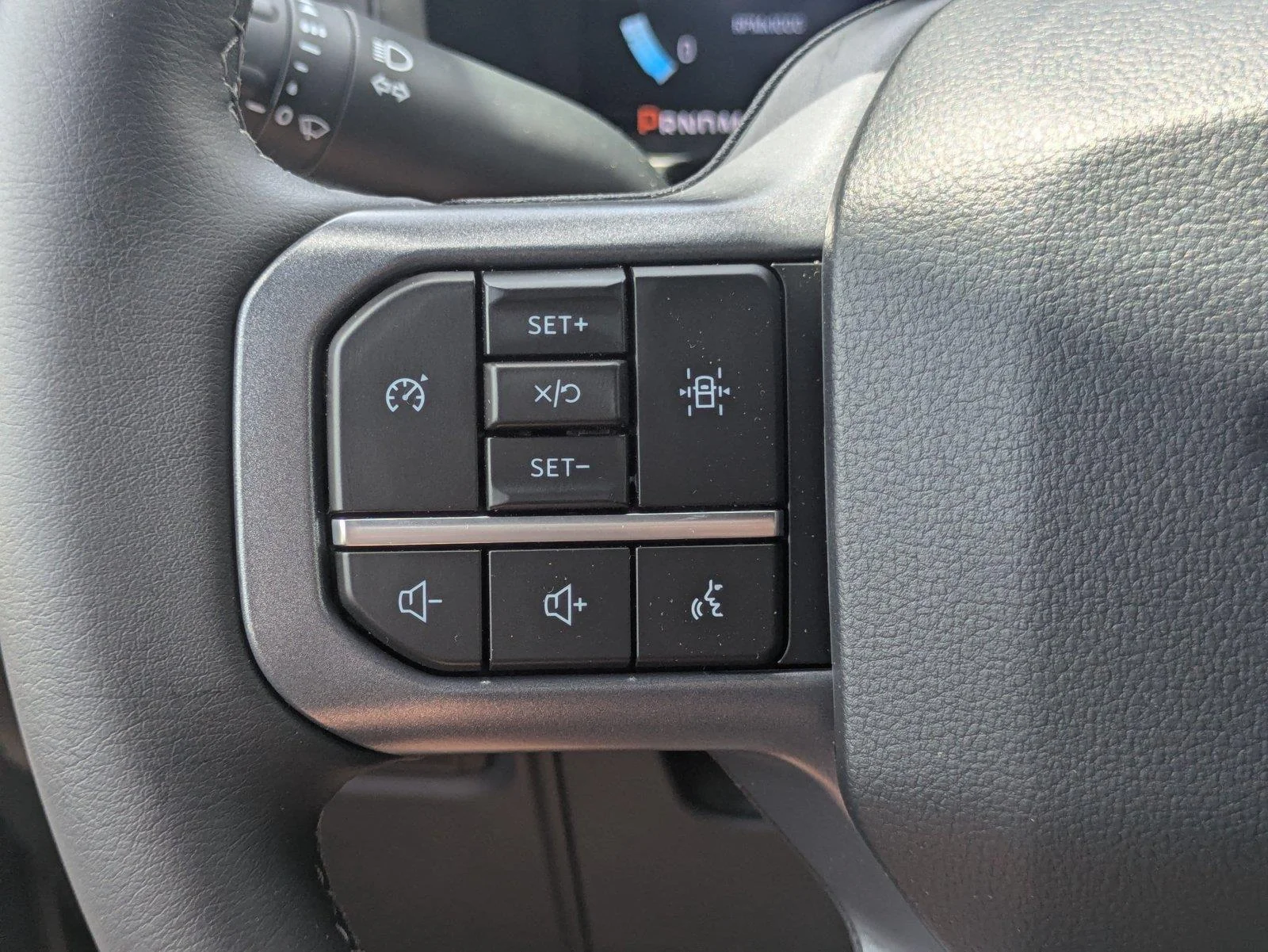 New 2026 Agate Black Metallic Ford XLT image 27