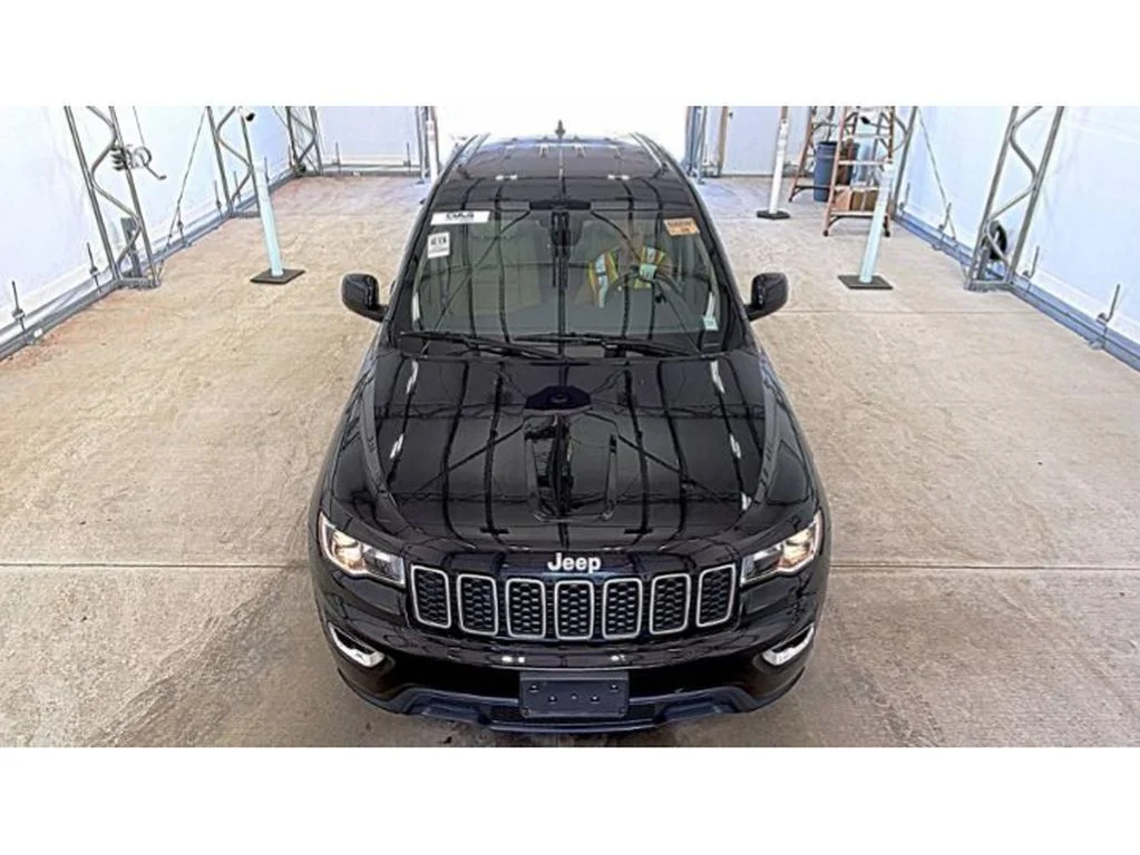 Used 2022 Black Jeep Laredo E image 2