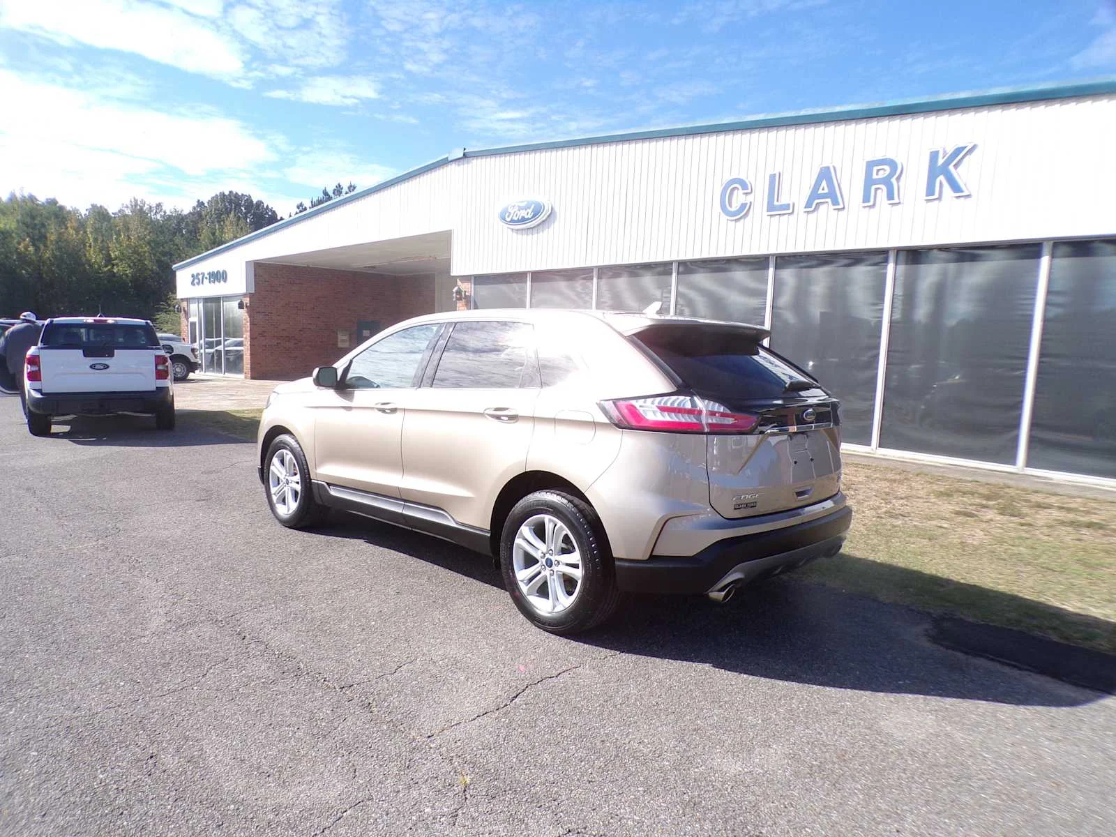 Used 2020 Desert Gold Metallic Ford SEL image 7