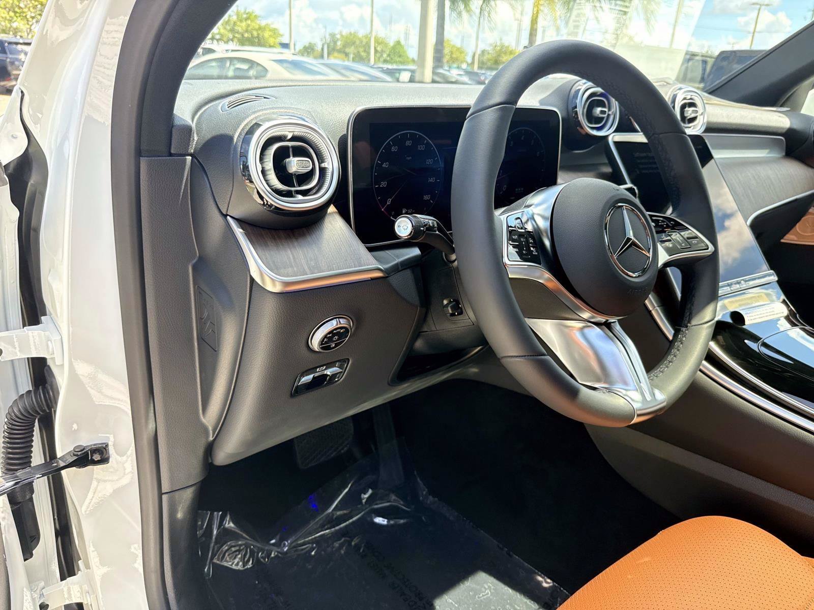 New 2027 Polar White Mercedes-Benz 300 SUV image 20