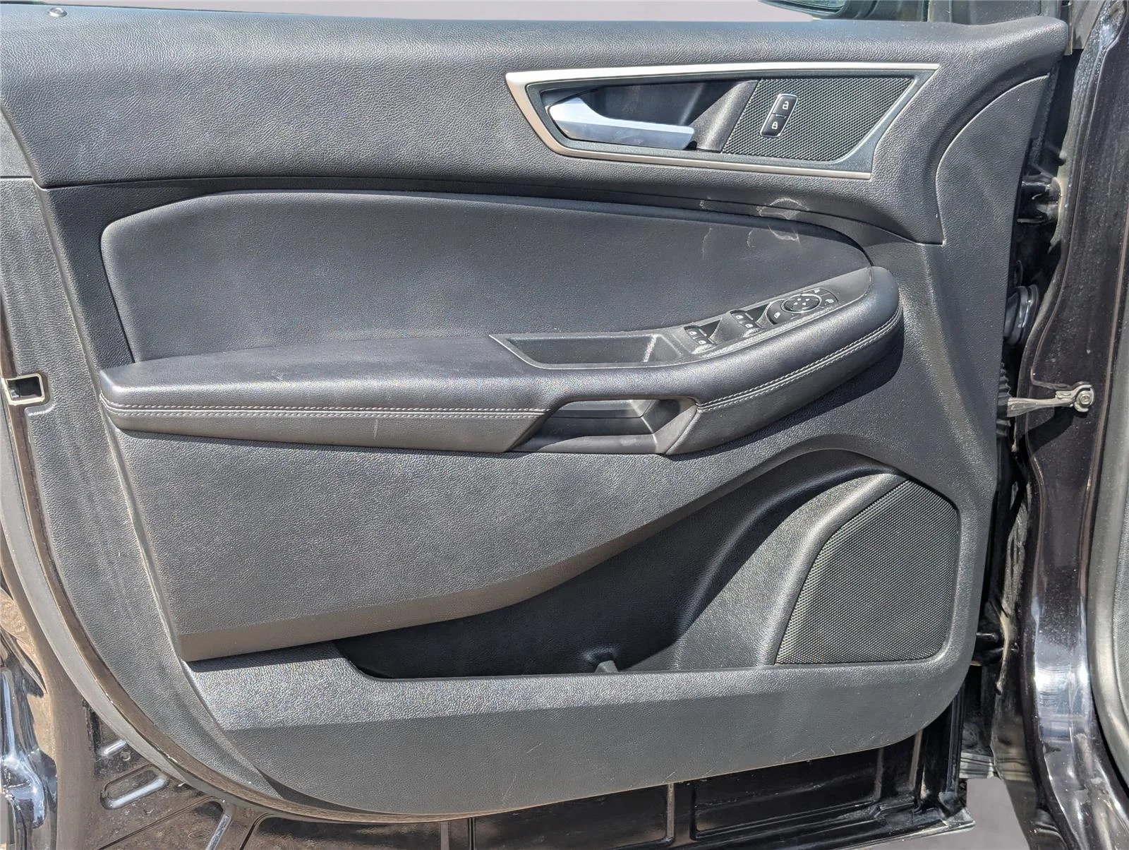 Used 2024 Agate Black Ford SEL image 11