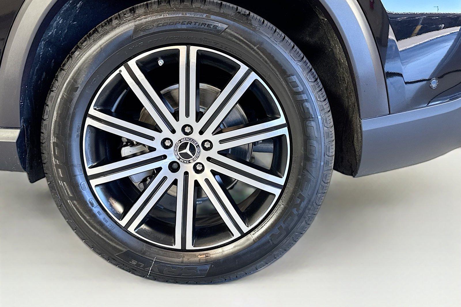 New 2026 Obsidian Black Metallic Mercedes-Benz GLE 350 image 29