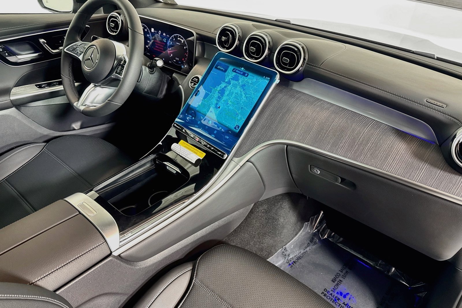 New 2027 Black Mercedes-Benz GLC 300 image 27