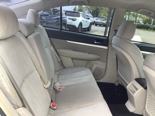 2014 Subaru Legacy 2.5i Premium - Photo 26