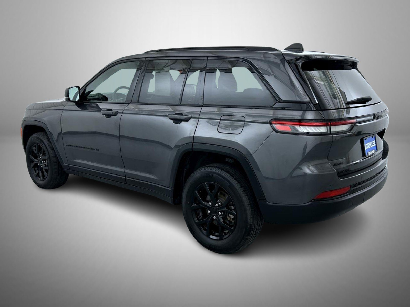 Certified Used 2024 Gray Jeep Altitude X image 7