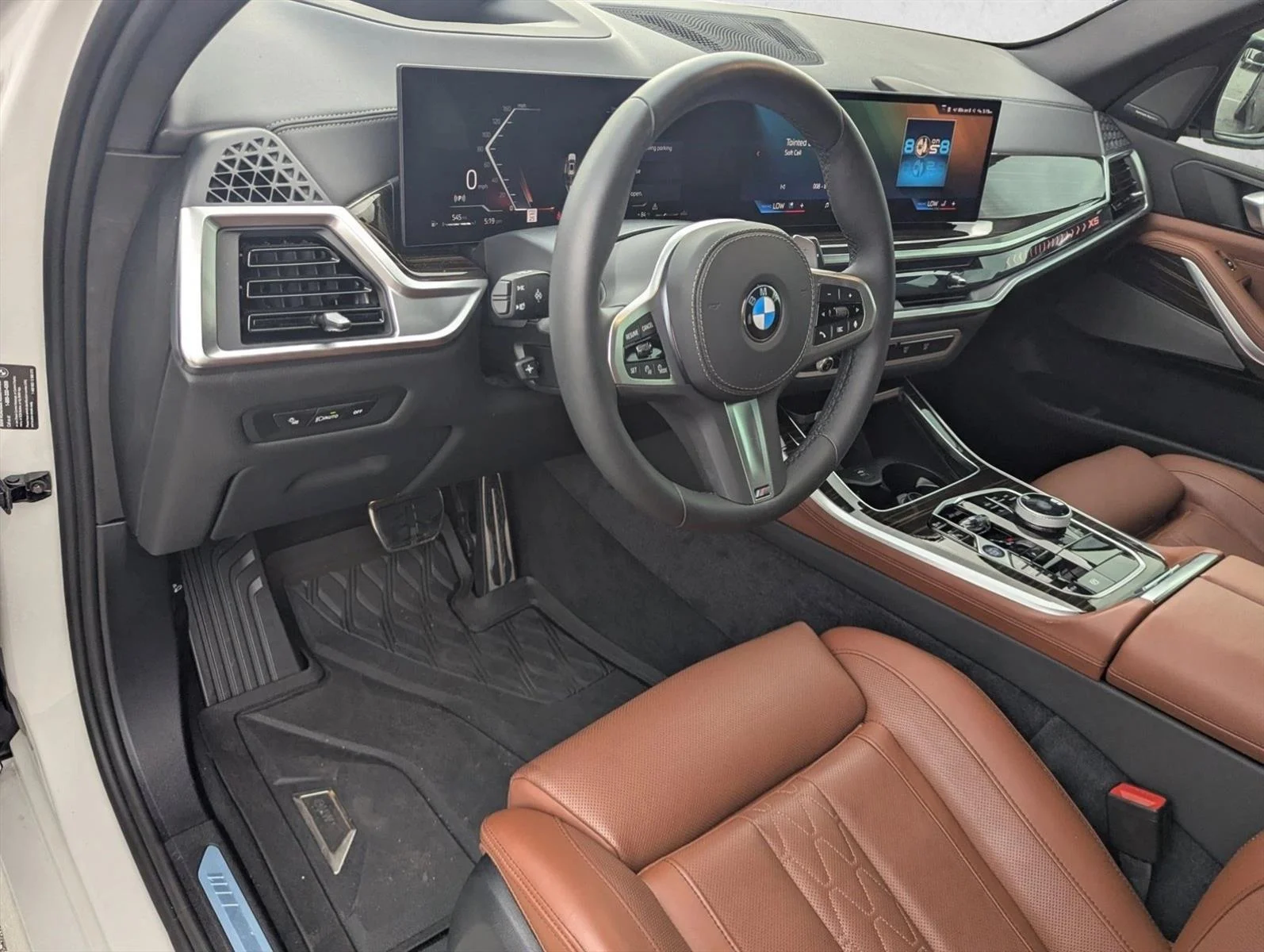 Used 2026 Mineral White Metallic BMW sDrive40i image 2