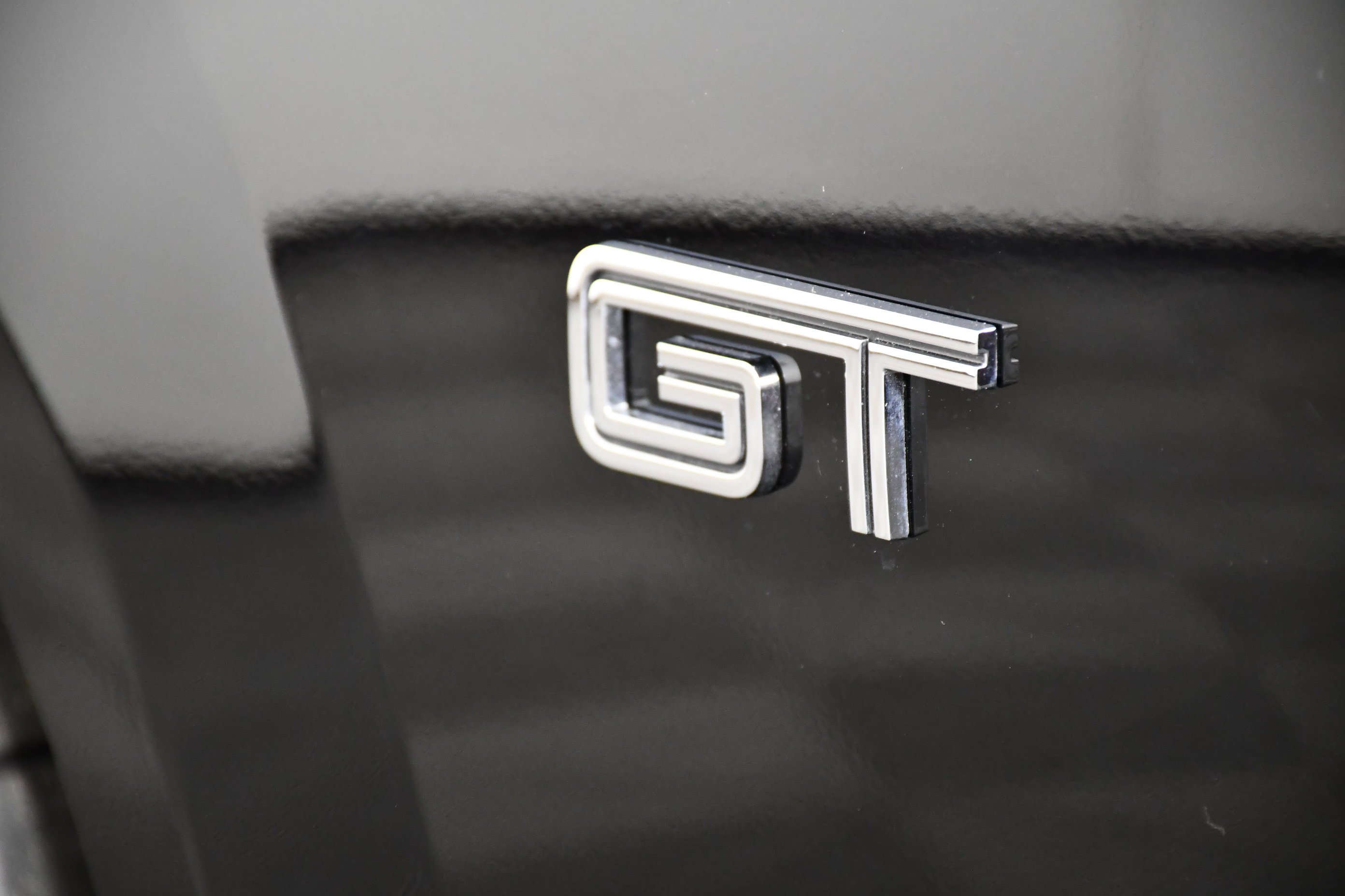 Used 2008 Black Ford GT Deluxe image 15