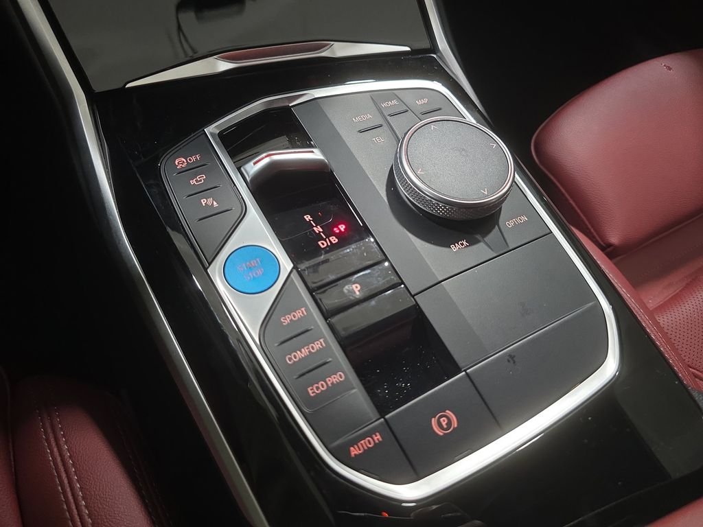 Used 2023 Jet Black BMW eDrive35 image 18