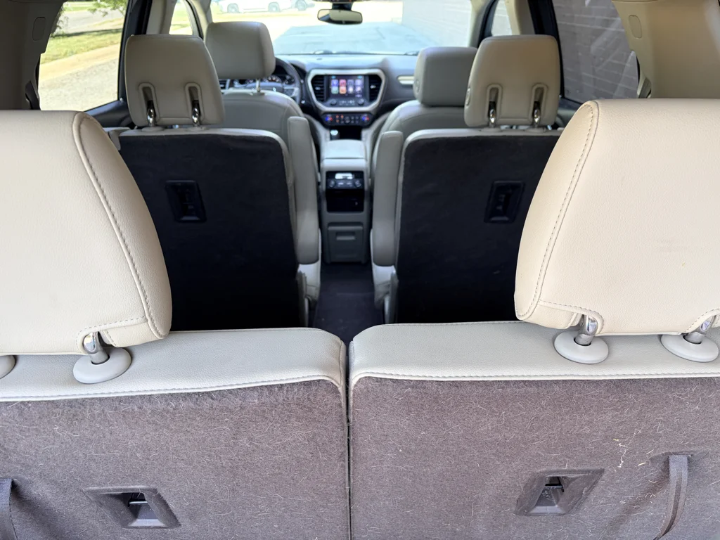 Used 2017 White Frost Tricoat GMC Denali image 25