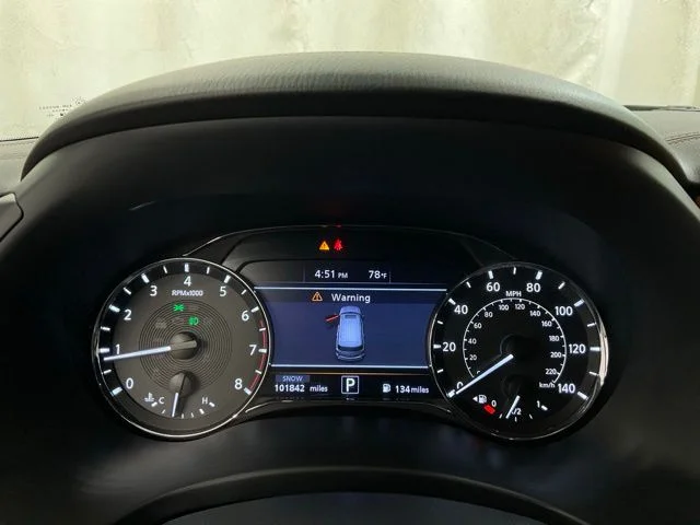 Used 2022 Black INFINITI Sensory image 15