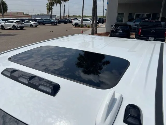 Used 2024 Summit White GMC Denali image 7