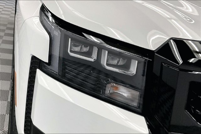 New 2026 Glacier White Nissan SV image 14