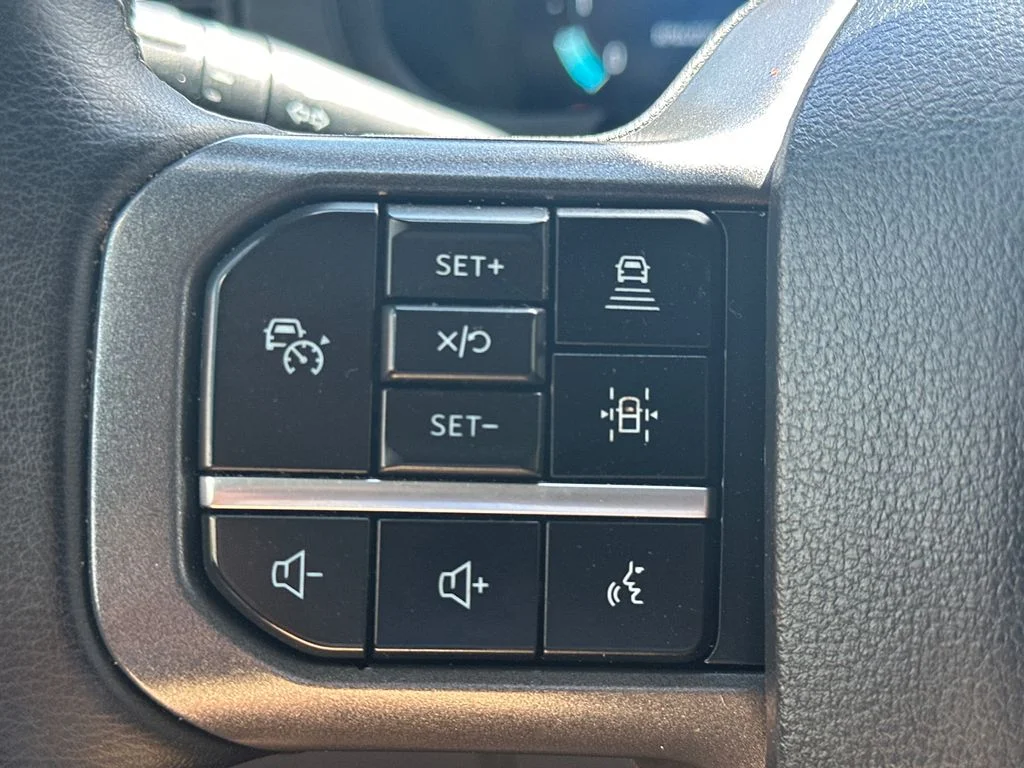 Used 2024 Black Ford XLT image 25