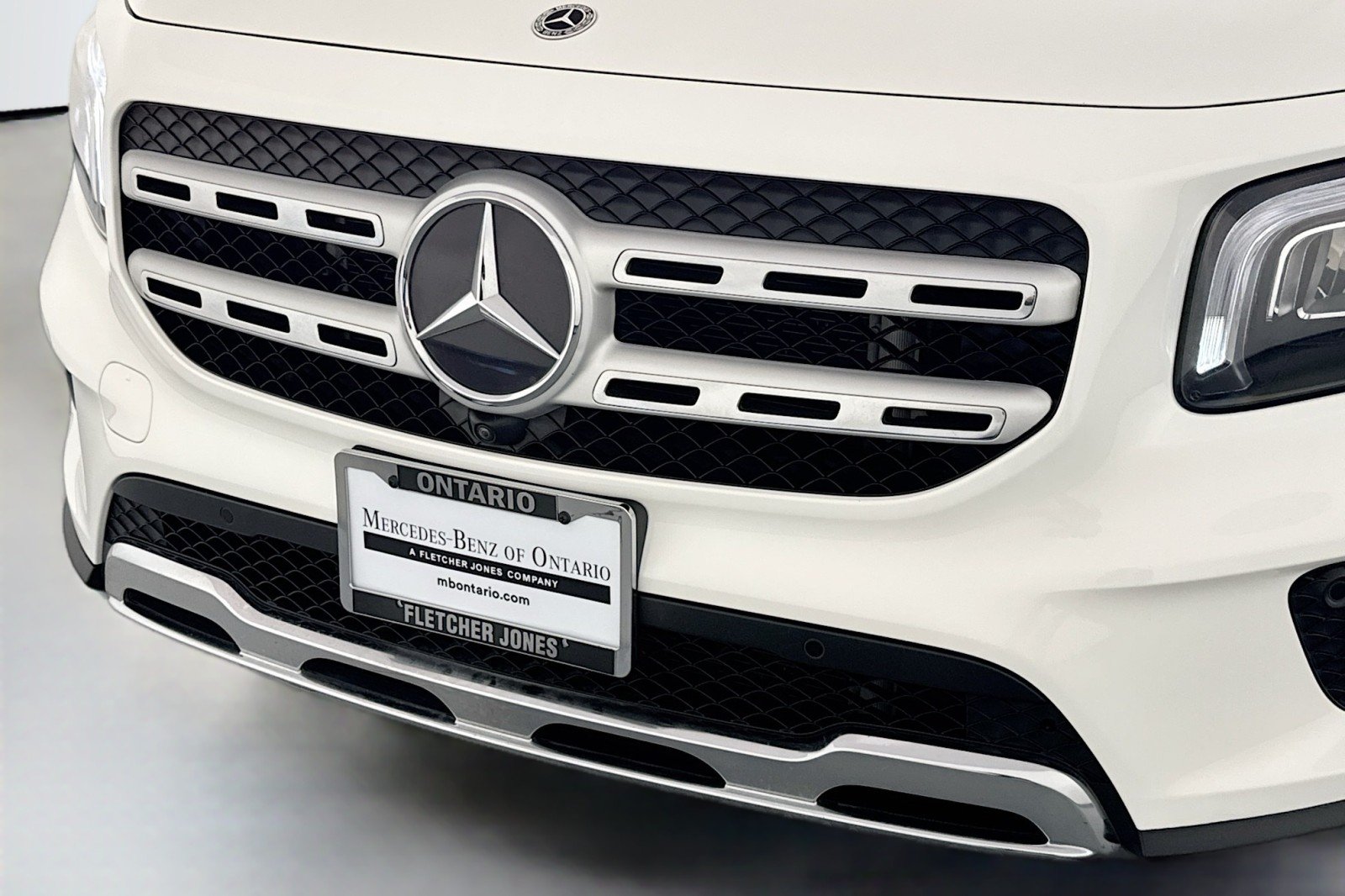 Used 2021 Polar White Mercedes-Benz 250 image 13