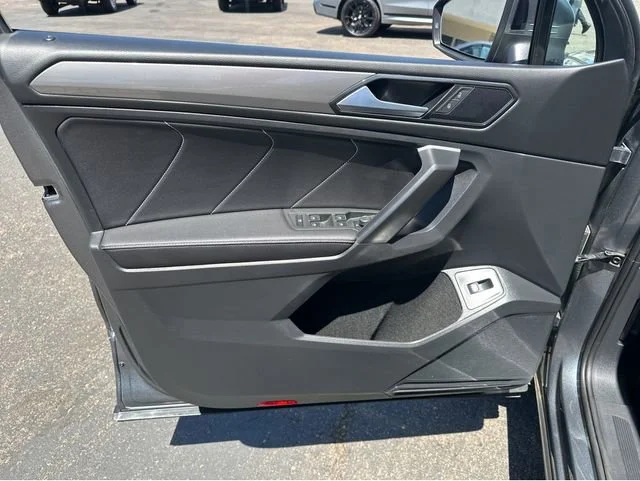 2024 Volkswagen Tiguan SE - Photo 5