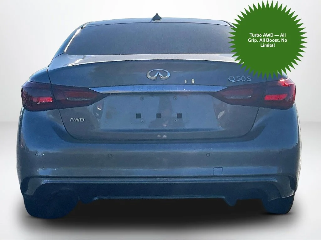 Used 2018 Gray INFINITI Sport image 4