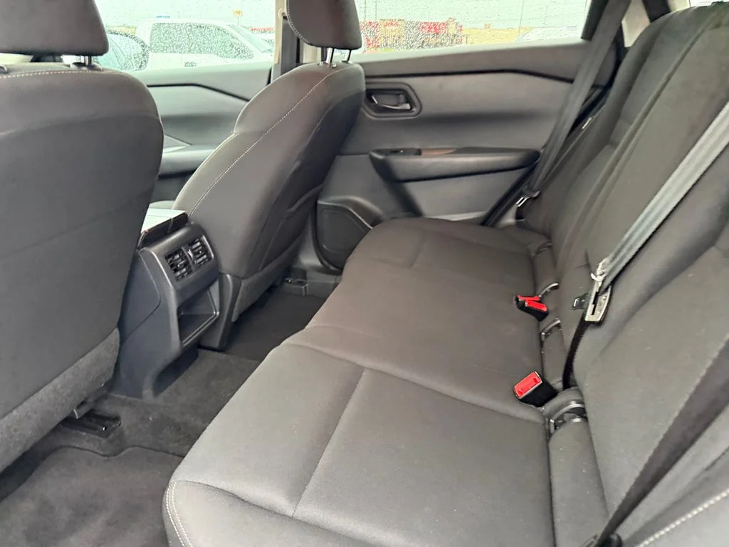 Used 2024 Silver Nissan S image 36
