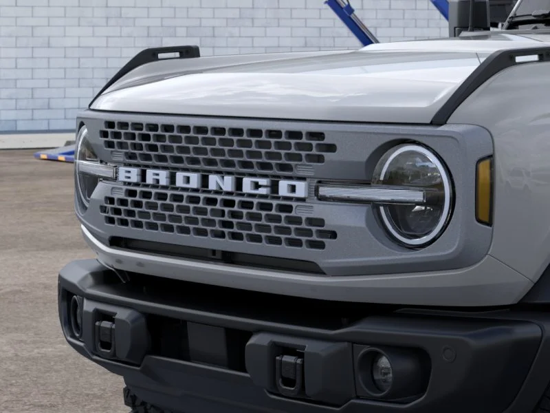 New 2026 Avalanche Gray Ford Badlands image 19