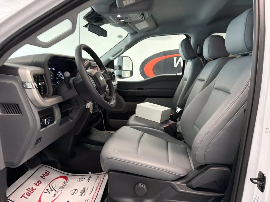 New 2027 Oxford White Ford F-350® XL image 11