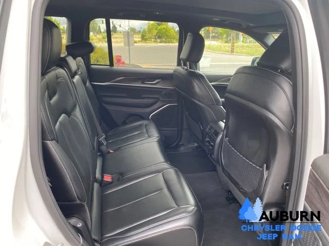 Used 2024 White Jeep 4xe image 18