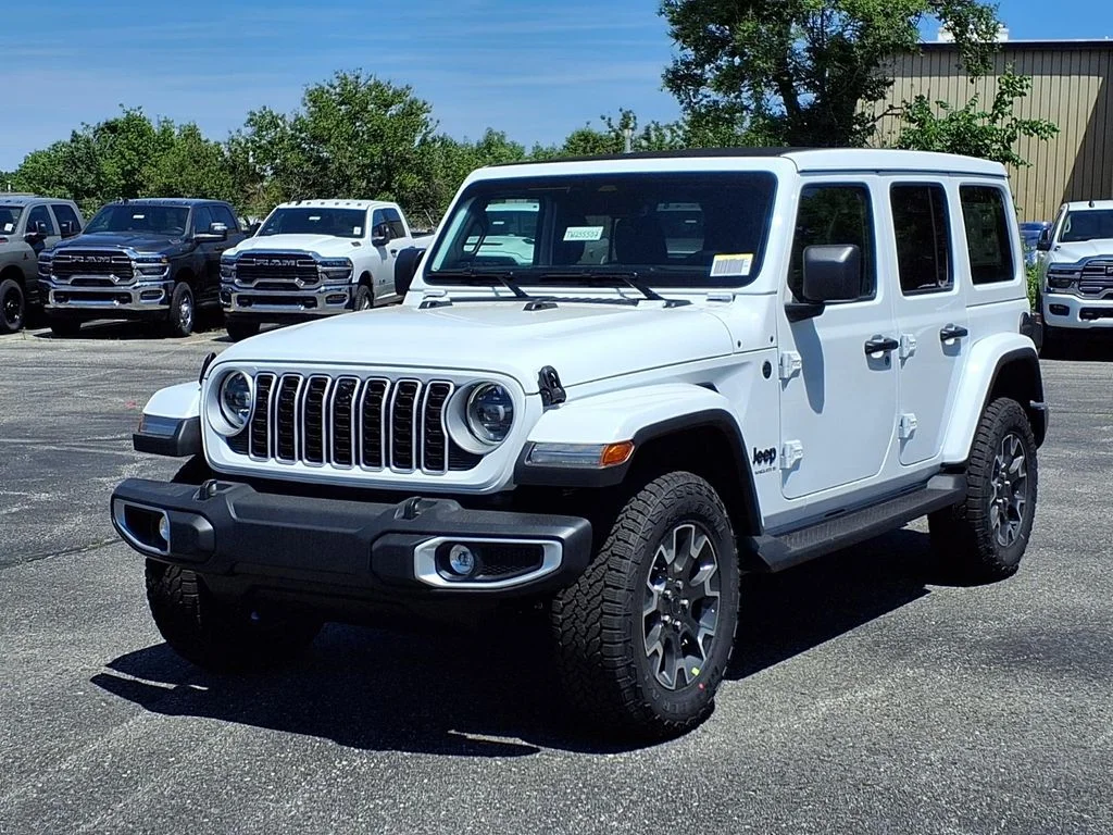 New 2026 Bright White Clear-Coat Exterior Paint Jeep Sahara image 2