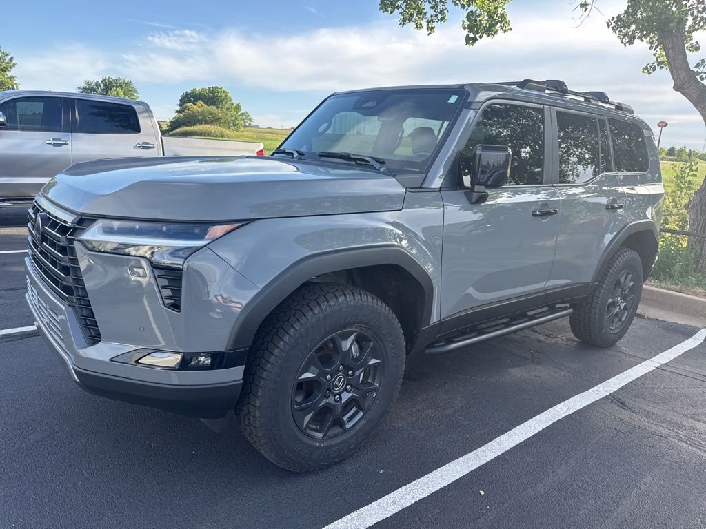2024 Lexus GX 460 550 Overtrail's photo