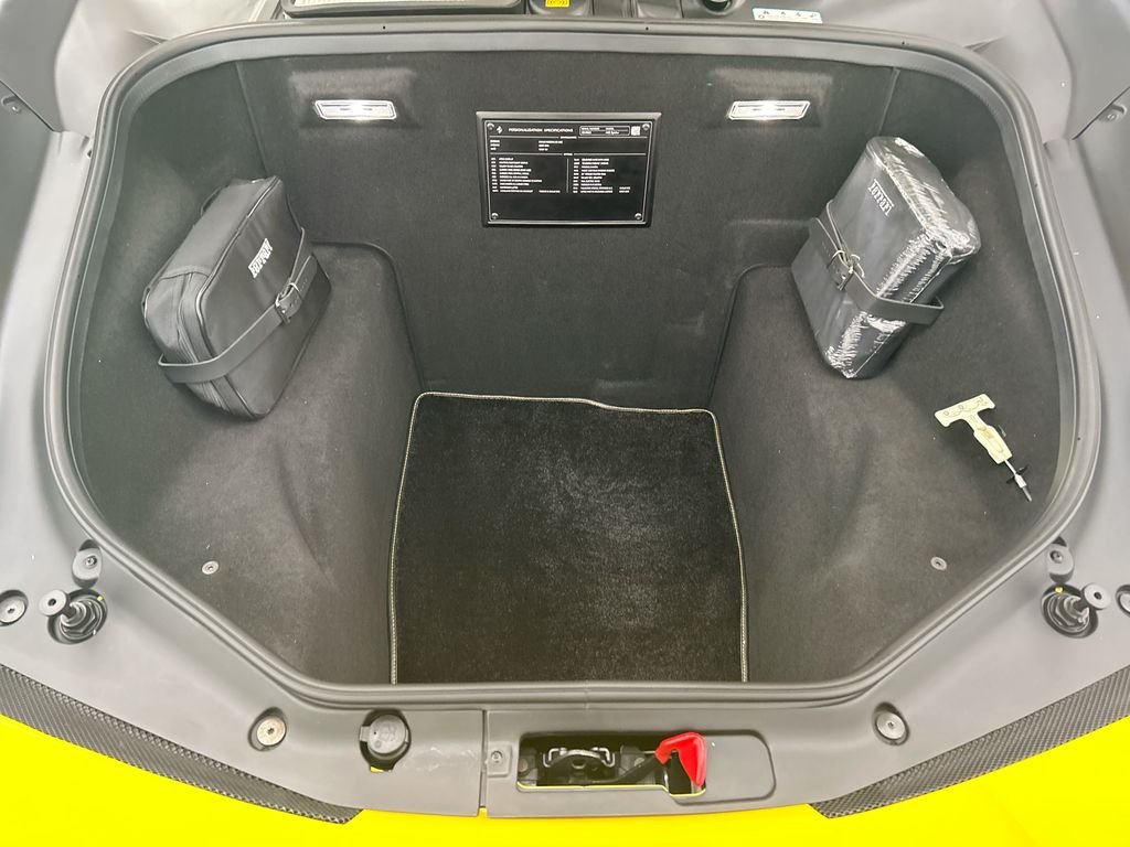 Used 2017 Yellow Ferrari  image 32