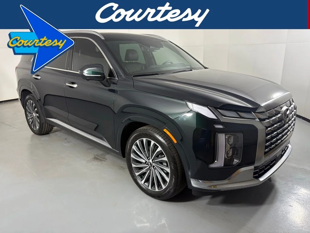 Used 2025 Emerald Hyundai Calligraphy image 1