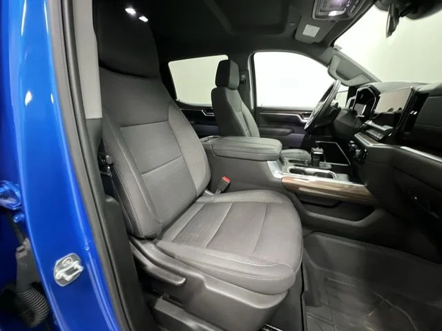2025 Chevrolet Silverado 1500 LT - Photo 28