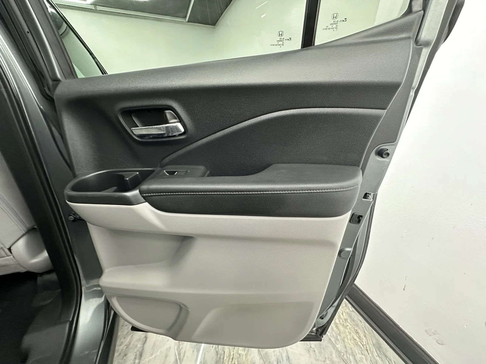 Used 2019 Forest Mist Metallic Honda RTL-T AWD image 41