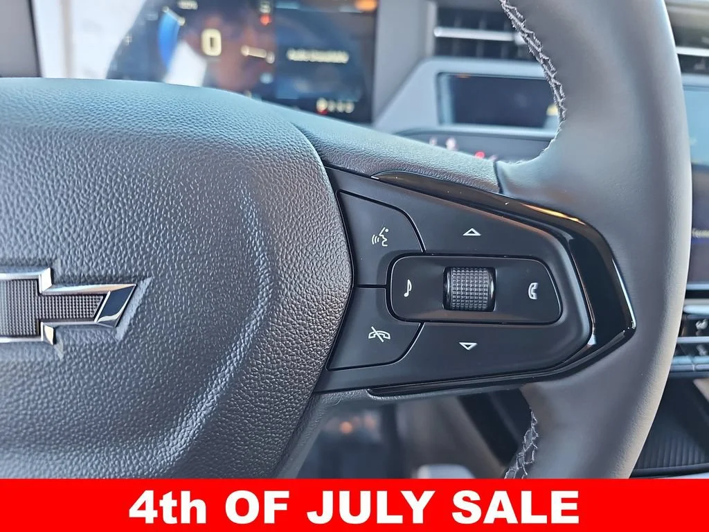 2027 Chevrolet Bolt RS - Photo 17