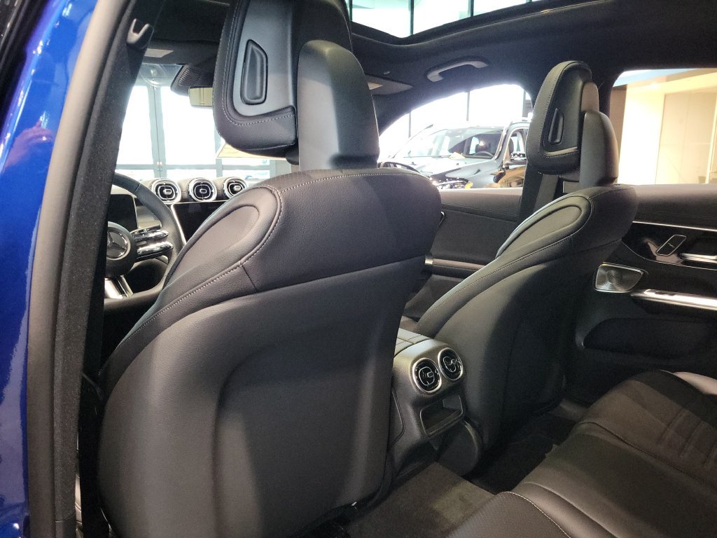 New 2027 Starling Blue Metallic Mercedes-Benz GLC 300 image 12