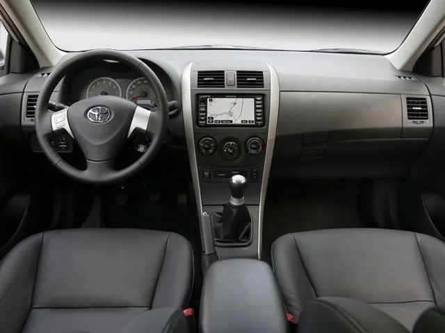 Used 2009 Gray Toyota LE image 4
