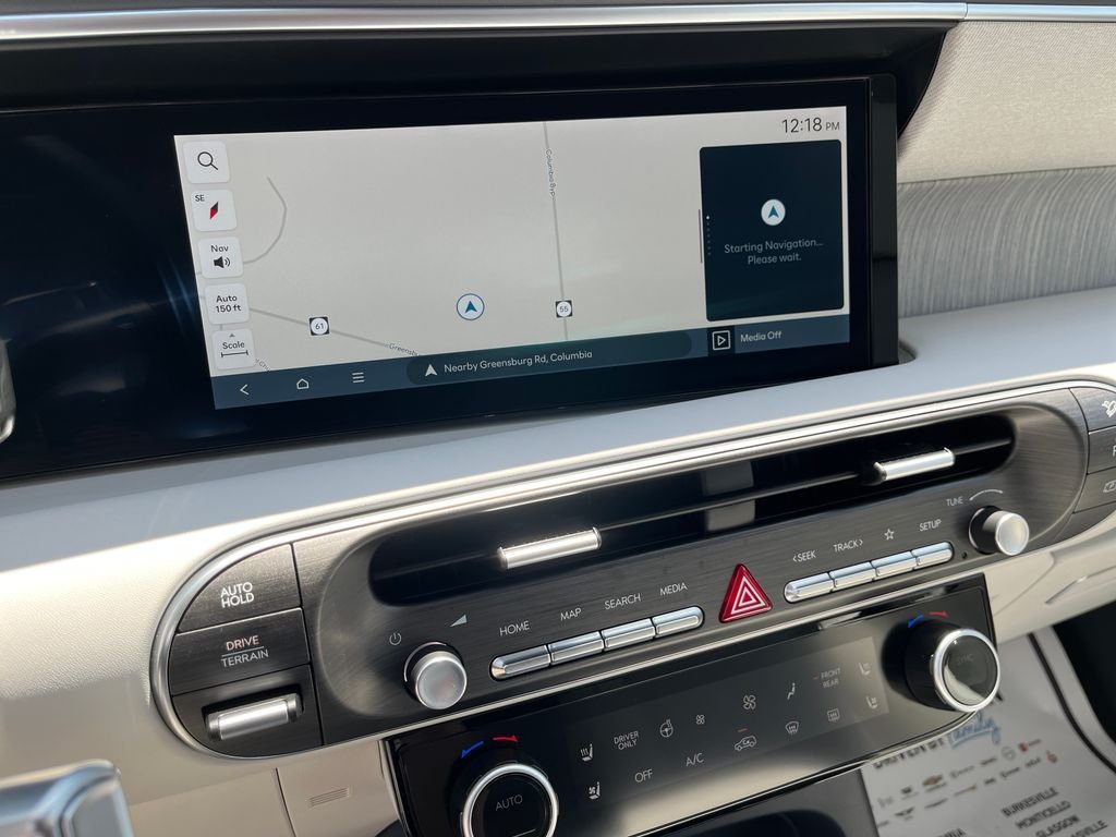 Used 2026 White Hyundai Calligraphy image 18