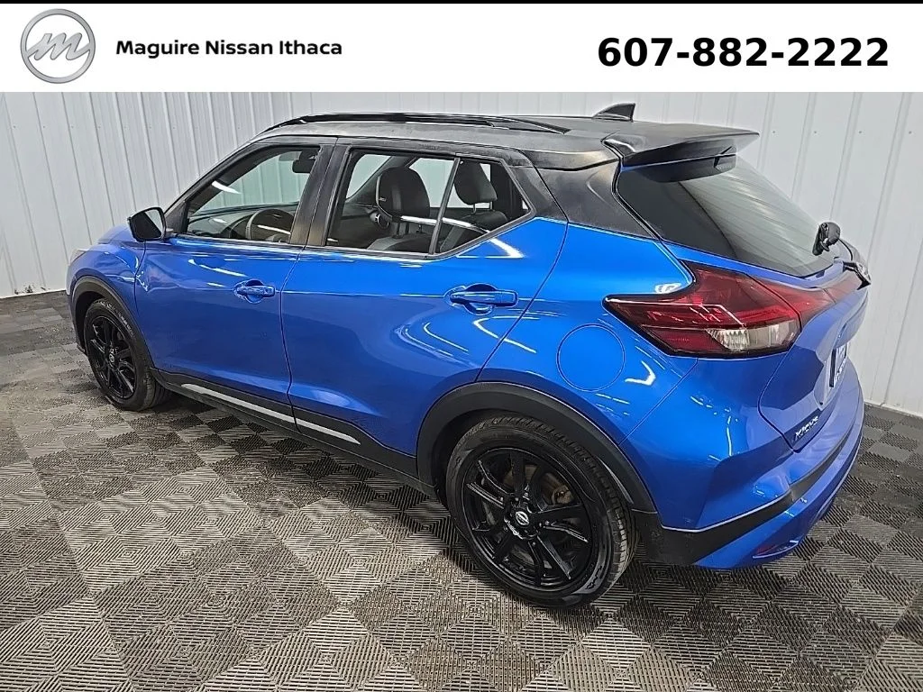 Used 2021 Blue Nissan SR image 10