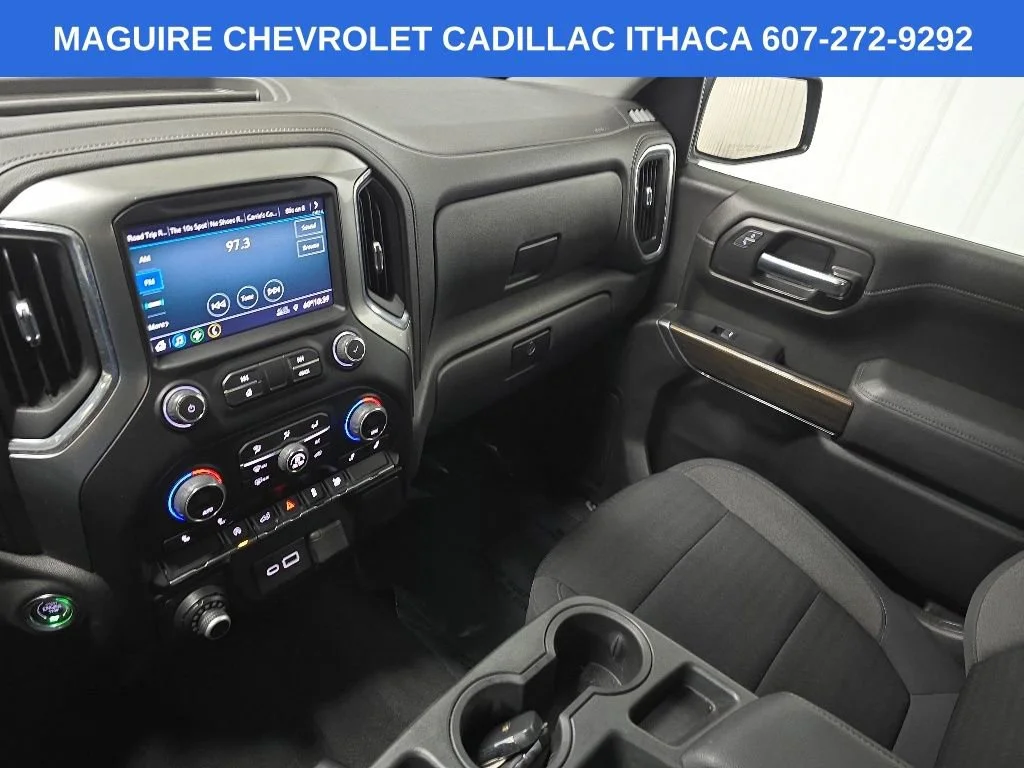 Used 2021 Oxford Brown Metallic Chevrolet LT image 25