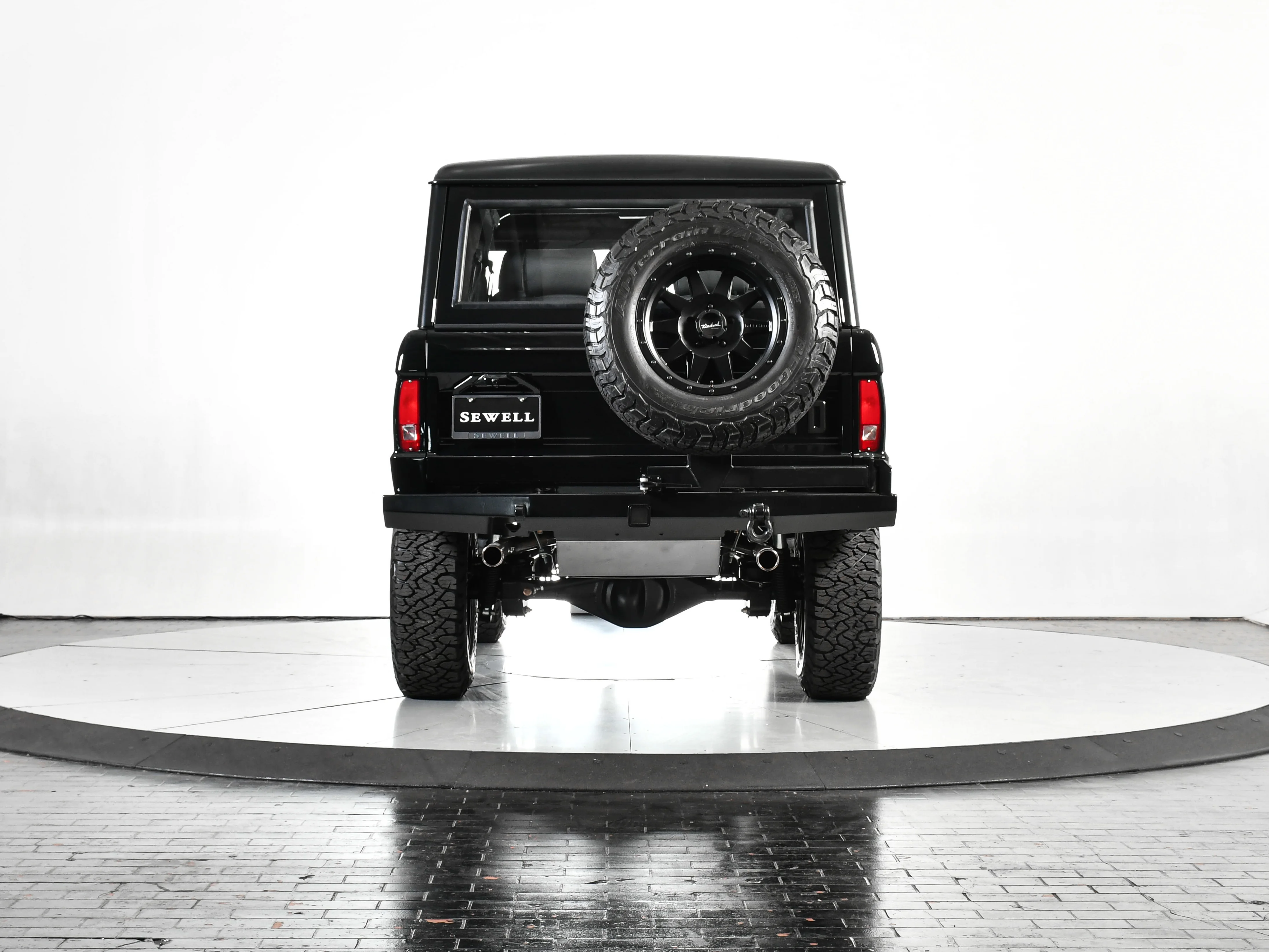 Used 1973 Black Ford Kindred Black ICE Edition image 4