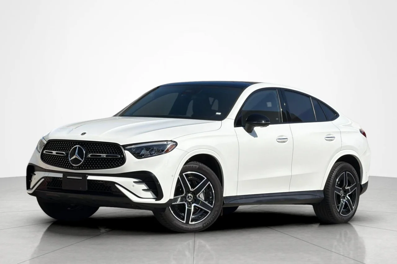 Certified Used 2024 Polar White Mercedes-Benz GLC 300 image 1