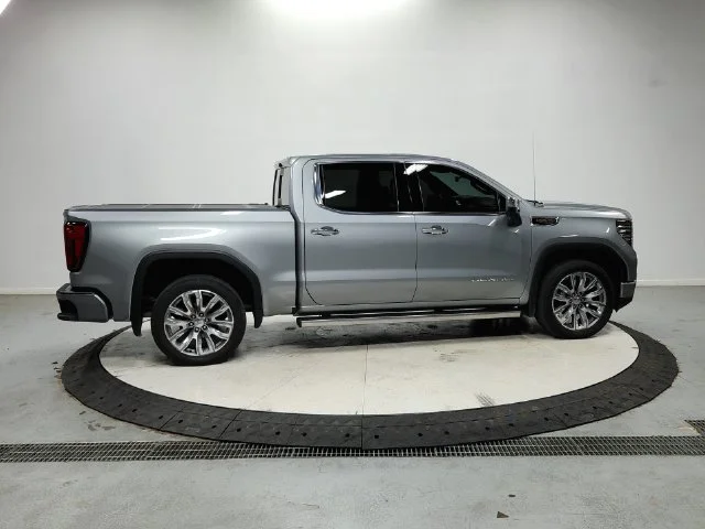 Used 2024 Silver GMC Denali image 9