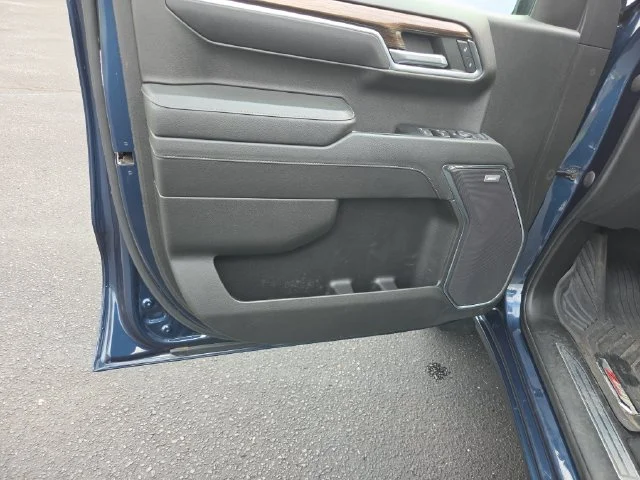 Used 2022 NORTHSKY BLUE METALLIC Chevrolet RST image 12