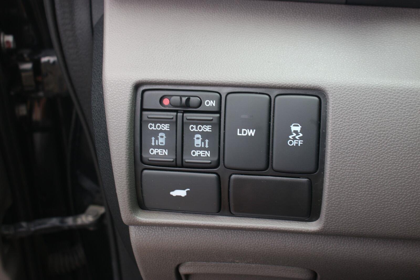 Used 2016  Honda EX-L image 22