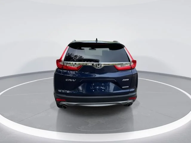 Used 2018  Honda Touring image 7