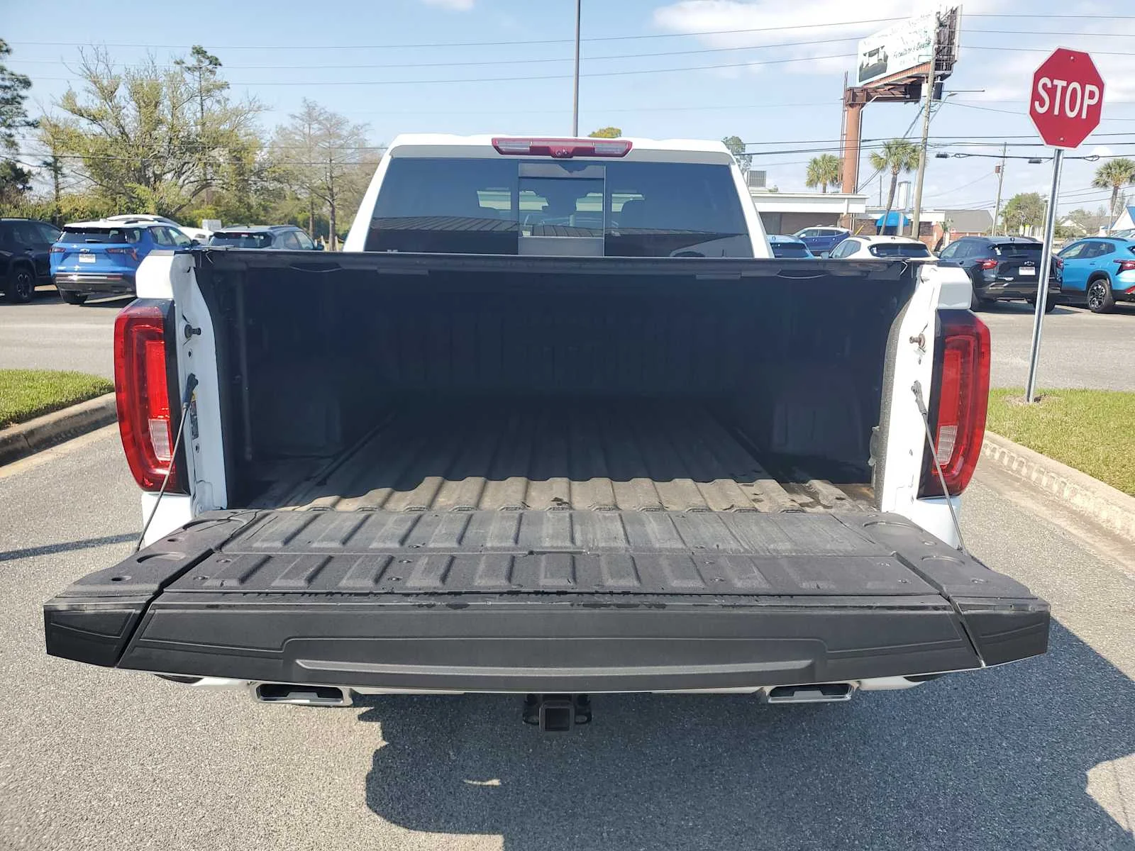 Used 2024 Summit White GMC AT4 image 5