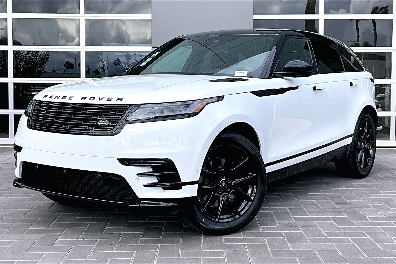 New 2026 Range Rover Velar Dynamic SE