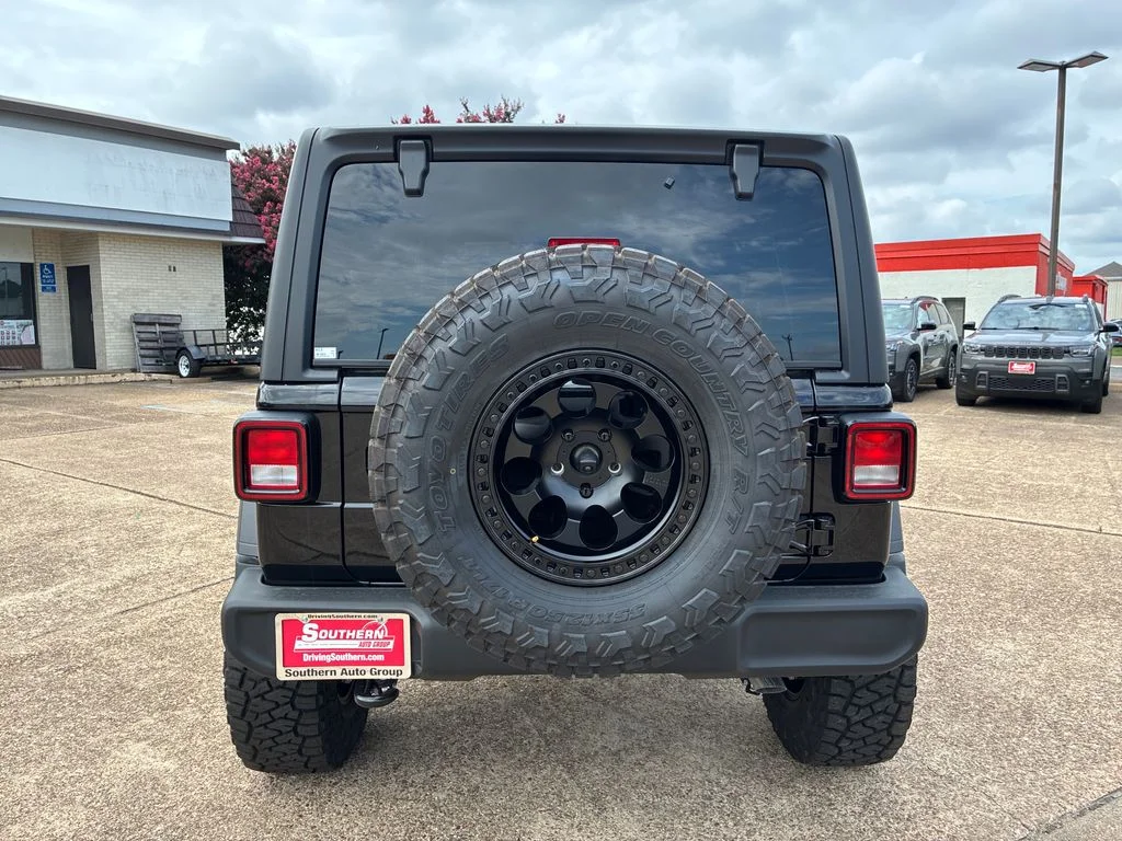 New 2026 Black Clear-Coat Exterior Paint Jeep Sport image 4